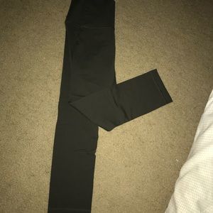 Lululemon wunder under luon olive green